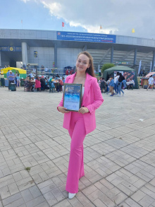 Сегодня на центральном стадионе Улан-Удэ состоялась церемония награждения лауреатов республиканского конкурса «Белый месяц, новые голоса»