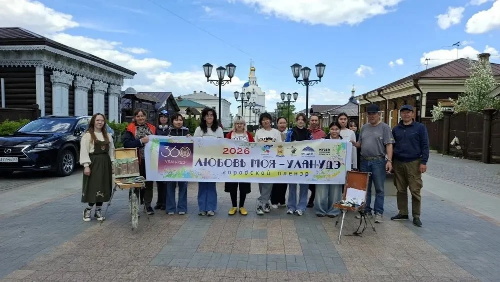 Студенты колледжа принимают участие в пленэре, посвященный любимому Улан-Удэ