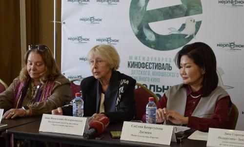 В Улан-Удэ проходит III международный фестиваль детского кино «Хрустальный нерпенок»
