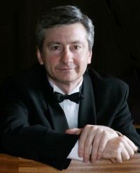 2 октября в 12.00  в концертном зале Колледжа  искусств им. П.И. Чайковского состоится концерт и мастер-классы народного артиста России В.П. Овчинникова
