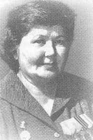5 августа исполняется 90 лет со дня рождения Галины Петровны Анисимовой, старейшины "фортепианного цеха" Бурятии, ставшей гордостью отечественной музыкальной культуры. 