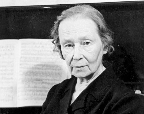 К 95-летию колледжа искусств: Вера Обыденная