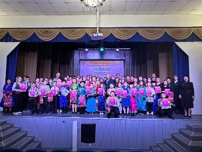 В Курумканском районе Бурятии прошел конкурс юных музыкантов, посвященный 70-летию Баира Базарова