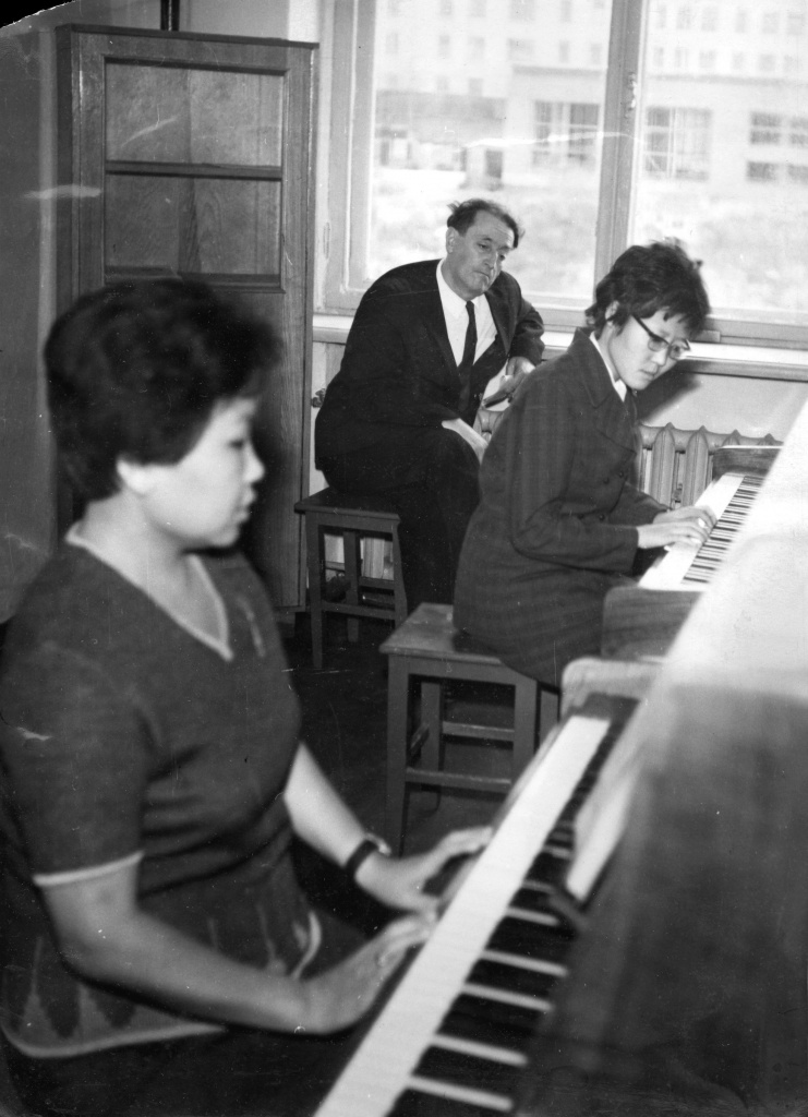 6. 1967 с Лидией Мархандаевой.jpg