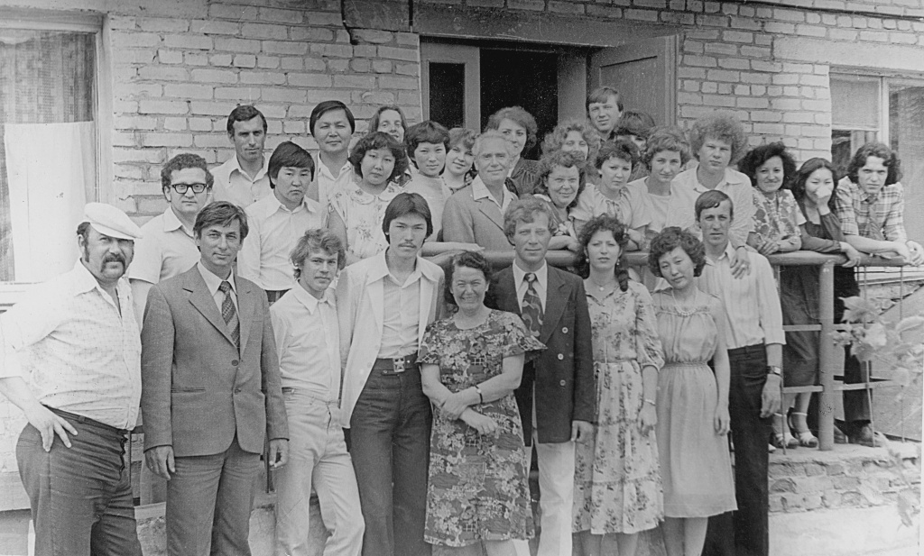 Выпускники отделения русских народных инструментов. 1981 год. 9. Выпускники ОРНИ_1981.jpg